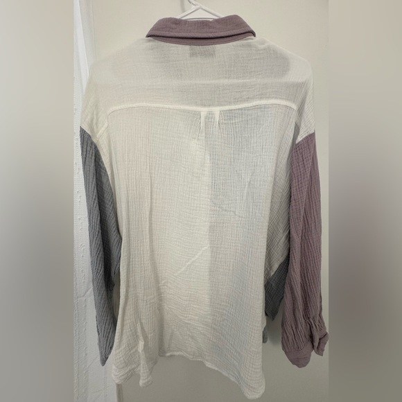 Vici Colorblock Button Down Shirt - Picture 2 of 2